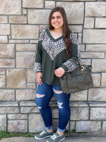 OLIVE LEOPARD TOP