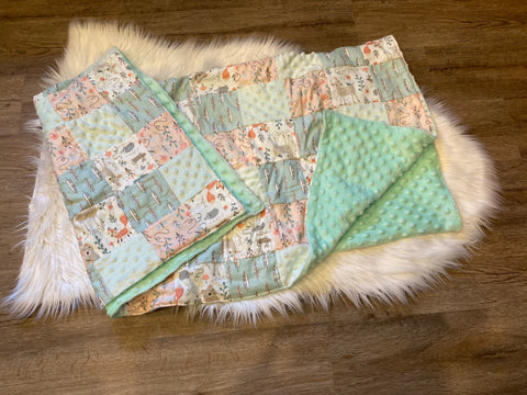 WOODLAND FEATHER BABY QUILT BLANKET
